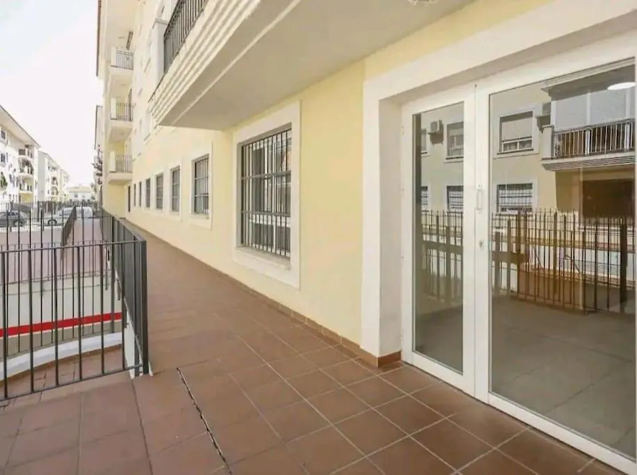 Alojamiento Con Piscina Y Parking En Sevilla La Algaba 0*,  España